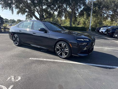 New 2026 BMW 740i w/ Premium Package image 2