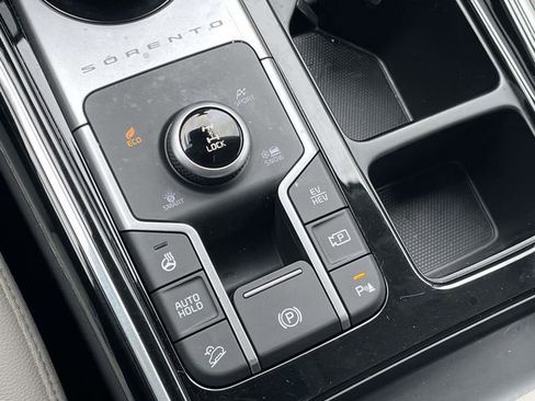 Used 2024 Kia Sorento SX Prestige image 39
