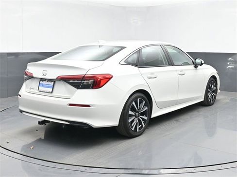 Used 2023 Honda Civic EX image 10