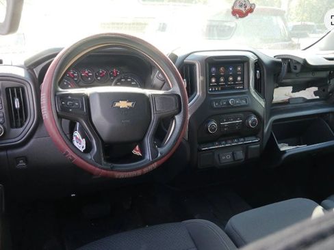 Used 2021 Chevrolet Silverado 1500 Custom AWD/4WD image 5