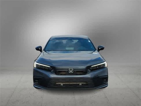 Used 2023 Honda Civic Sport image 3
