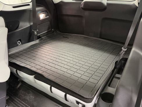 Used 2025 Ford Explorer Platinum w/ Ultimate Package image 22