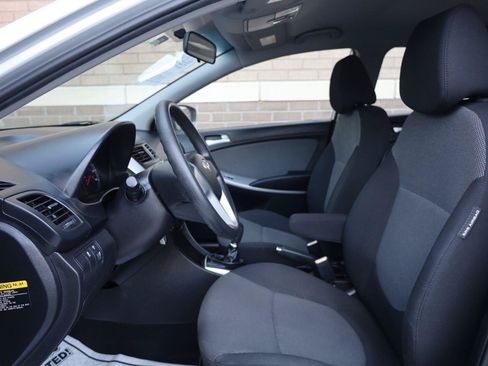 Used 2013 Hyundai Accent GS FWD image 17