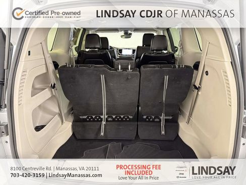 Used 2024 Chrysler Pacifica Touring-L FWD image 17