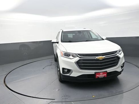 Used 2019 Chevrolet Traverse LT w/ LT Premium Package AWD/4WD image 42