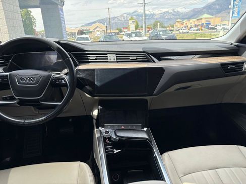 Used 2021 Audi e-tron Premium w/ Convenience Plus Package AWD/4WD image 9