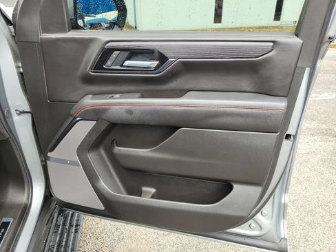 Used 2025 GMC Yukon AT4 Ultimate w/ LPO, Floor Liner Package AWD/4WD image 10