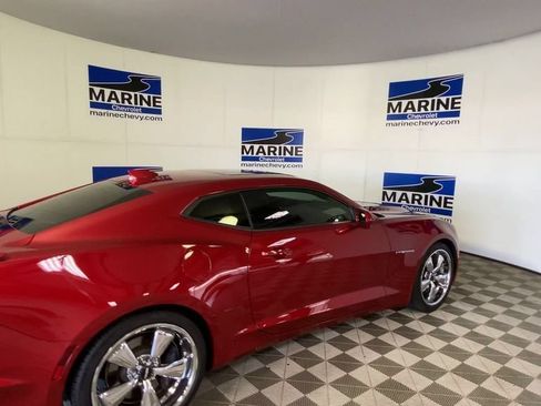 Used 2019 Chevrolet Camaro SS w/ LPO, Camaro Insignia Package RWD image 2