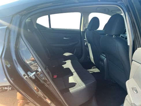 Used 2021 Nissan Sentra SV FWD image 23
