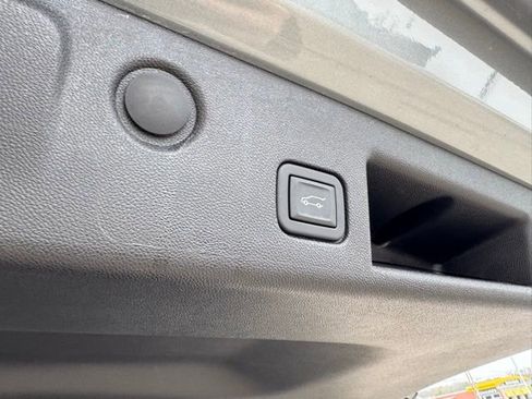 Certified 2024 Chevrolet Equinox LT image 35