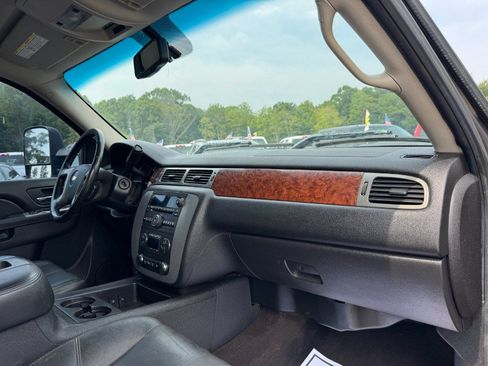 Used 2012 Chevrolet Silverado 2500 LTZ AWD/4WD image 19