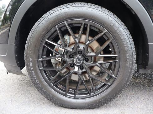 Used 2018 Ford Explorer XLT AWD/4WD image 43