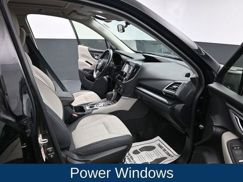 Used 2020 Subaru Forester Premium image 17