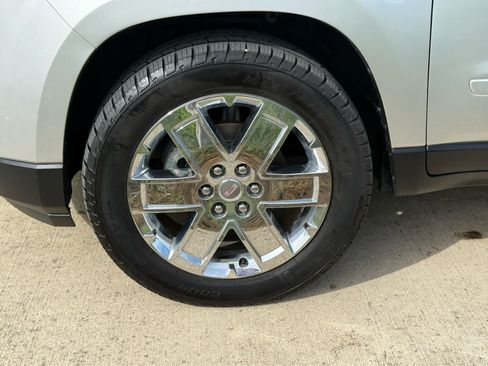 Used 2017 GMC Acadia Limited SLT FWD image 9
