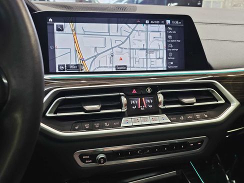 Used 2021 BMW X5 xDrive40i w/ Premium Package image 16