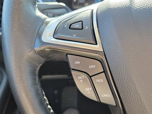 Used 2024 Ford Edge SEL image 21