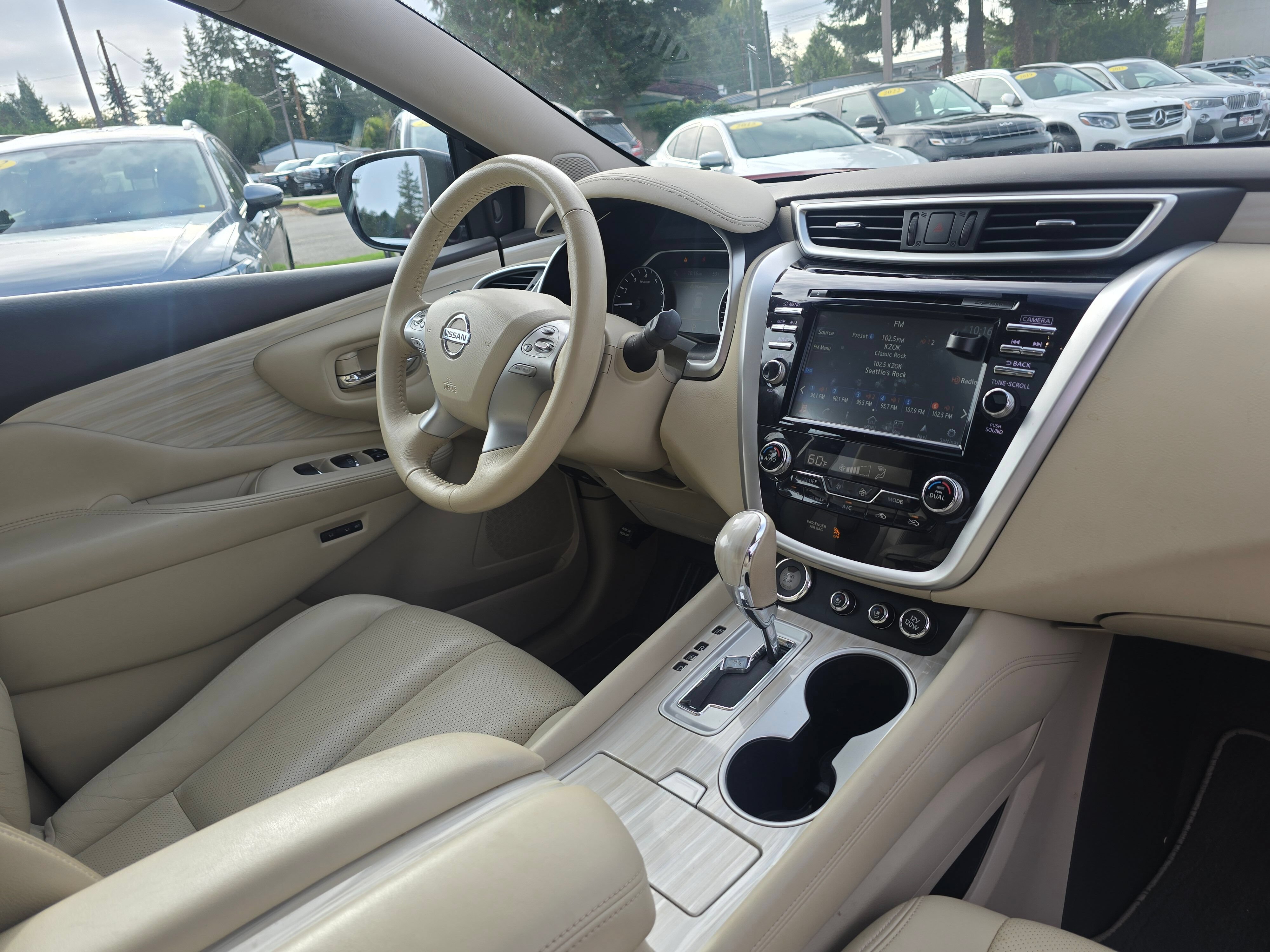 Used 2017 Nissan Murano Platinum w/ Platinum Technology Package AWD/4WD image 10