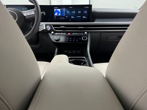 Used 2025 Hyundai Sonata SEL FWD image 34
