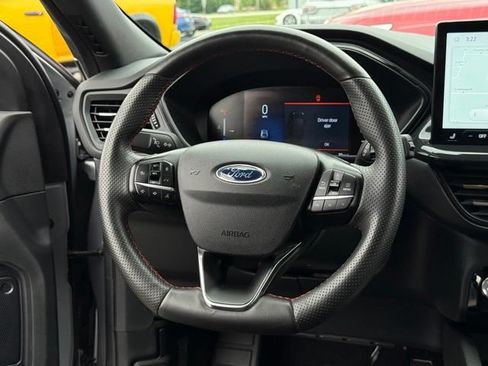 Certified 2023 Ford Escape ST-Line Select w/ Tech Pack #1 AWD/4WD image 7