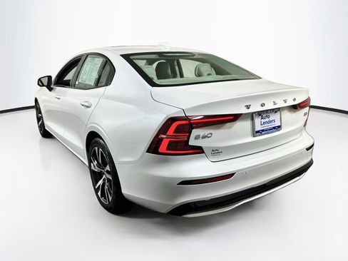 Used 2023 Volvo S60 B5 Core FWD image 7