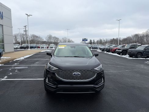 Certified 2024 Ford Edge SEL w/ Convenience Package image 3