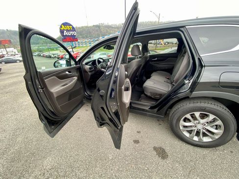 Used 2020 Hyundai Santa Fe SEL image 14
