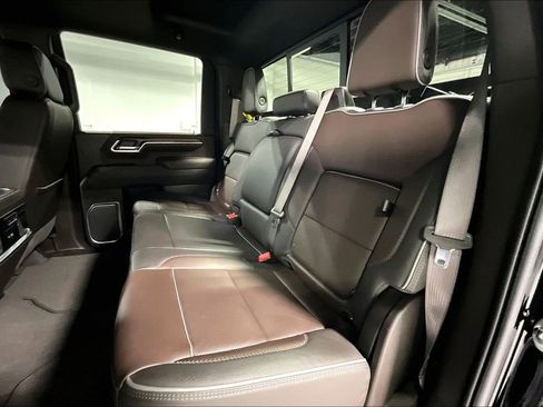 Used 2025 GMC Sierra 3500 Denali w/ Denali Reserve Package image 35