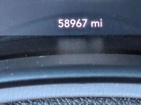 Used 2021 Dodge Charger SXT w/ Blacktop Package image 11