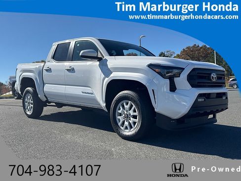 Used 2024 Toyota Tacoma SR5 image 1