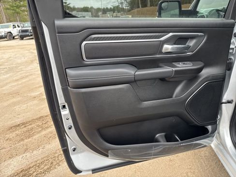New 2026 RAM 1500 4x4 Crew Cab image 25