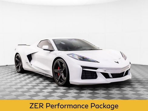 Used 2024 Chevrolet Corvette E-Ray w/ ZER Performance Package AWD/4WD image 8