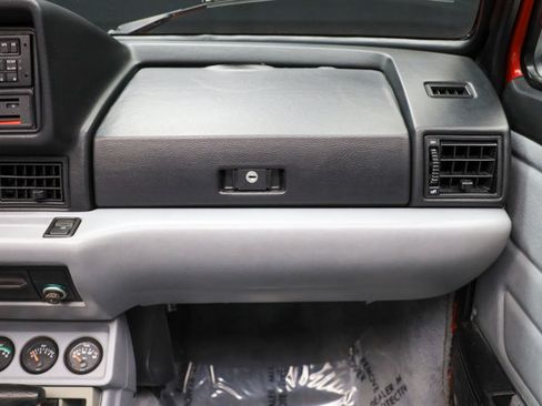 Used 1990 Volkswagen Cabriolet FWD image 87