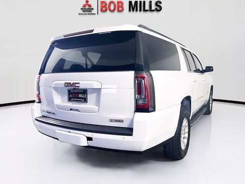 Used 2020 GMC Yukon XL SLT AWD/4WD image 7
