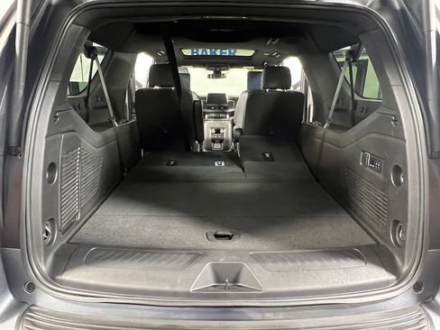 Used 2021 GMC Yukon XL SLT w/ SLT Premium Package AWD/4WD image 14