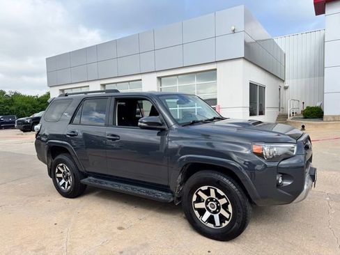 Used 2024 Toyota 4Runner TRD Off-Road Premium AWD/4WD image 3