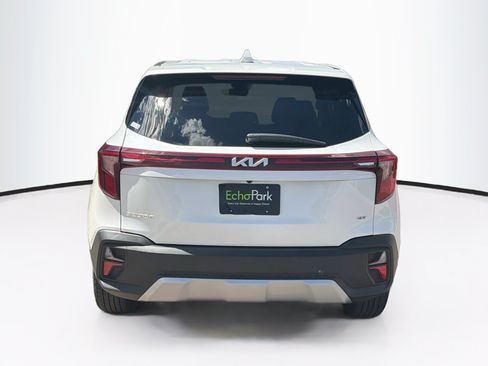 Used 2026 Kia Seltos LX AWD/4WD image 7