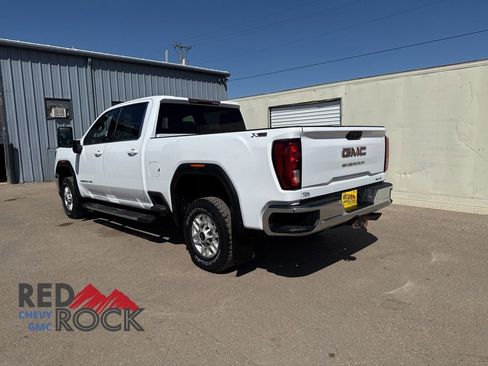 Used 2020 GMC Sierra 2500 SLE w/ SLE Convenience Package AWD/4WD image 5