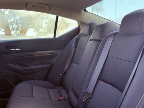 Used 2022 Nissan Altima 2.5 S image 29