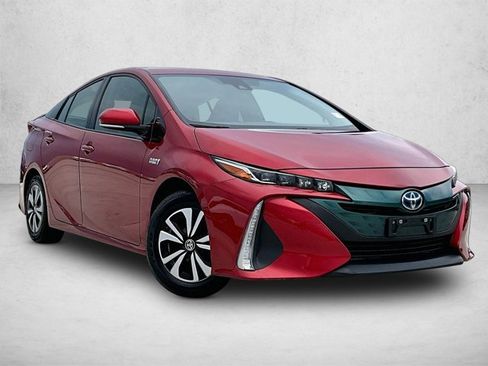 Used 2017 Toyota Prius Prime Premium FWD image 12