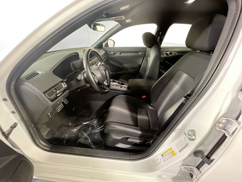 Used 2023 Honda Civic Sport image 19