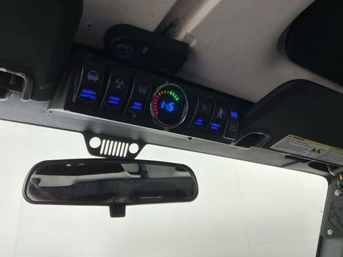 Used 2012 Jeep Wrangler Unlimited Rubicon w/ Dual Top Group AWD/4WD image 19