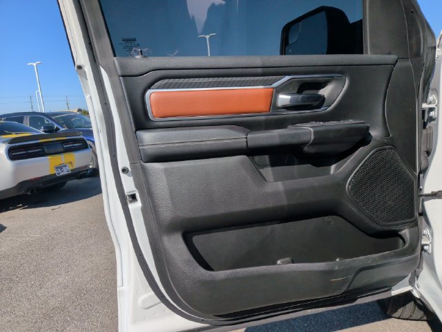 Used 2026 RAM 1500 4x4 Crew Cab image 11
