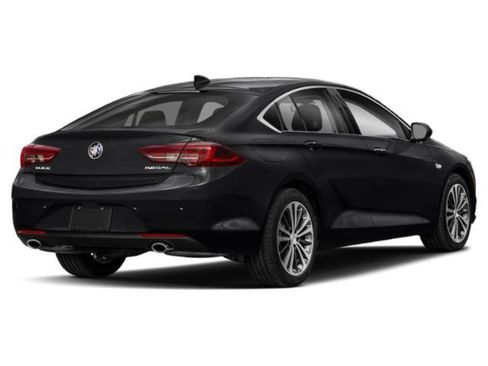 Used 2019 Buick Regal GS AWD/4WD image 5