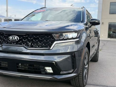 Used 2021 Kia Sorento EX w/ Panoramic Sunroof Package AWD/4WD image 13