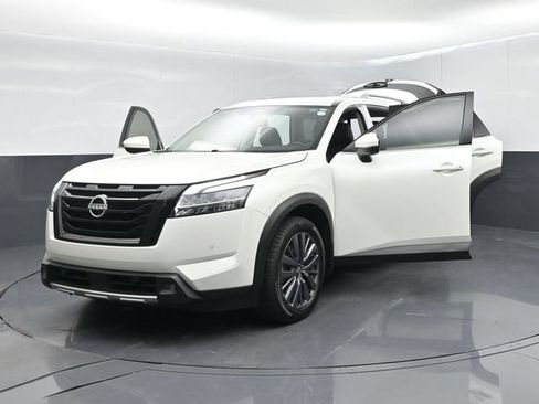 Used 2022 Nissan Pathfinder SL w/ SL Premium Package FWD image 66