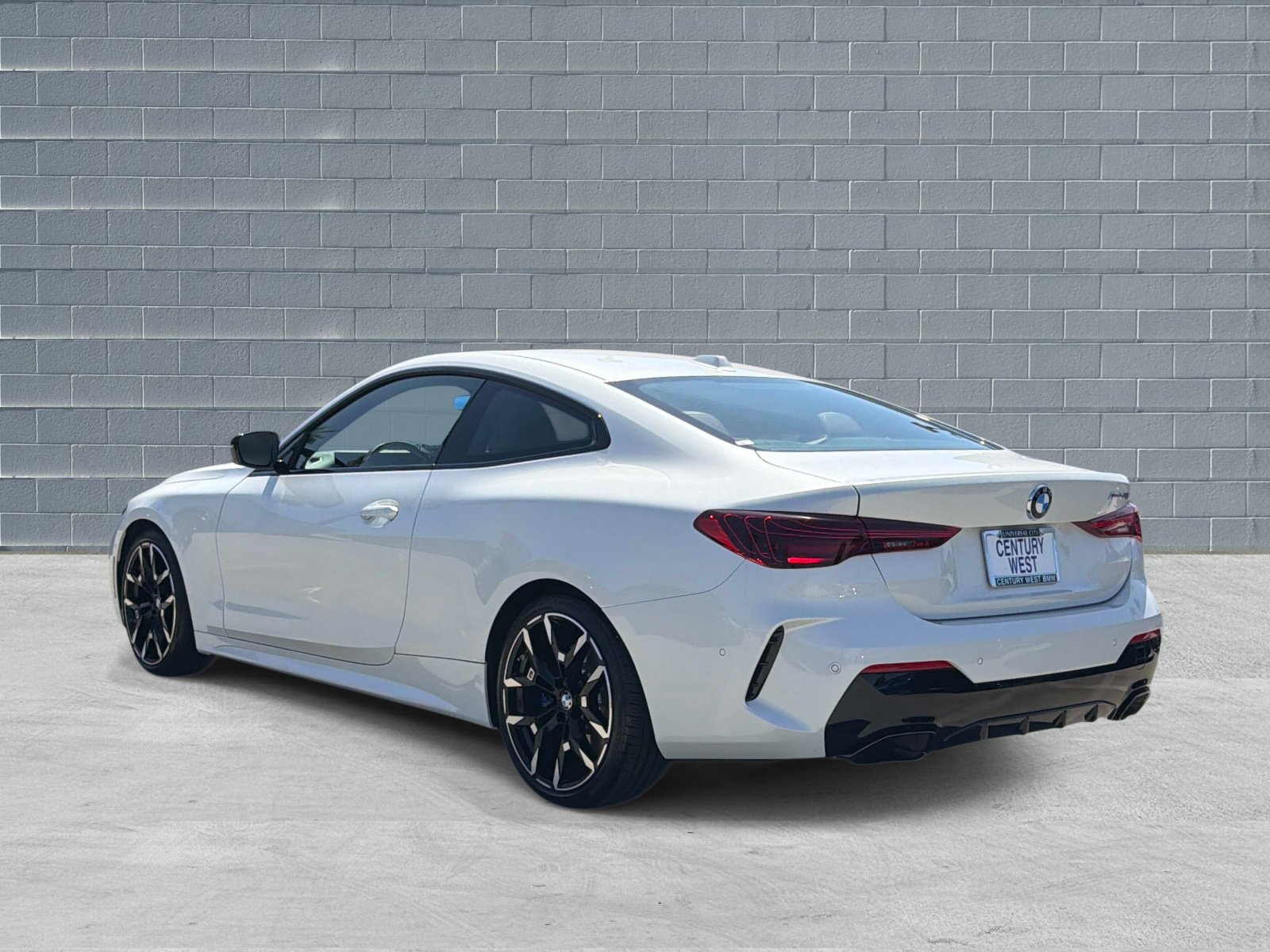 Used 2026 BMW M440i Coupe RWD image 3