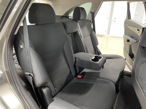 Used 2017 Kia Sorento FWD w/ LX Convenience Package image 19