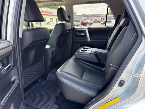 Used 2018 Toyota 4Runner Limited AWD/4WD image 9
