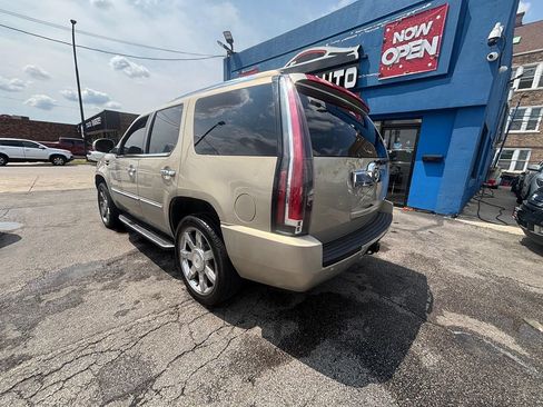 Used 2008 Cadillac Escalade AWD image 5