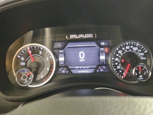 Used 2023 RAM 2500 Laramie AWD/4WD image 15
